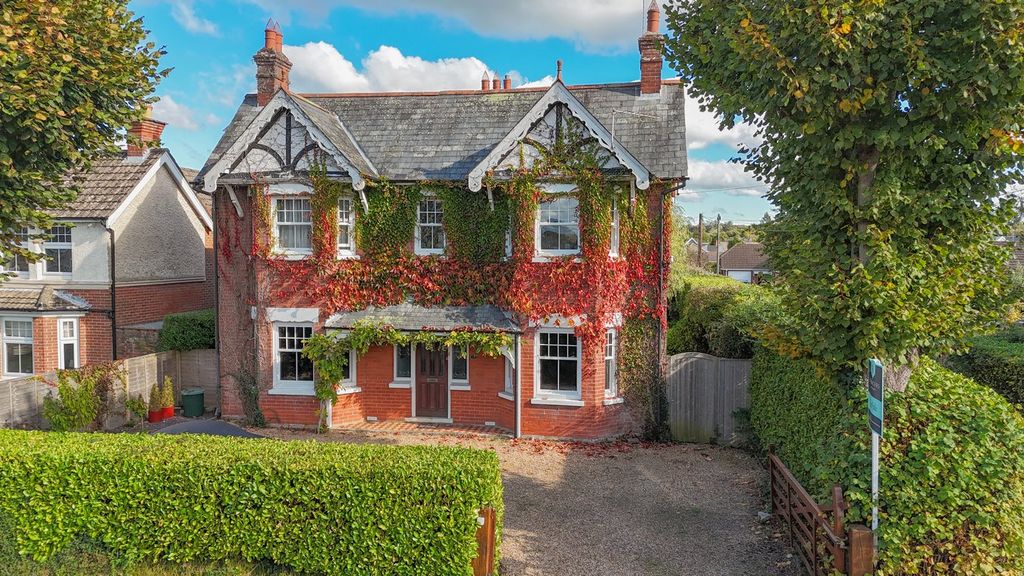 4 bed detached house for saleBroadshard Lane, Ringwood BH24