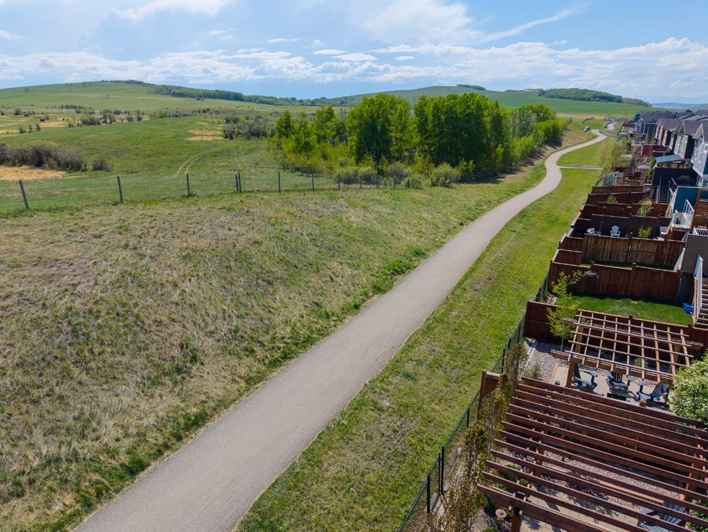 53 Fireside Crescent, Cochrane, AB, T4C 2L4 photo 3