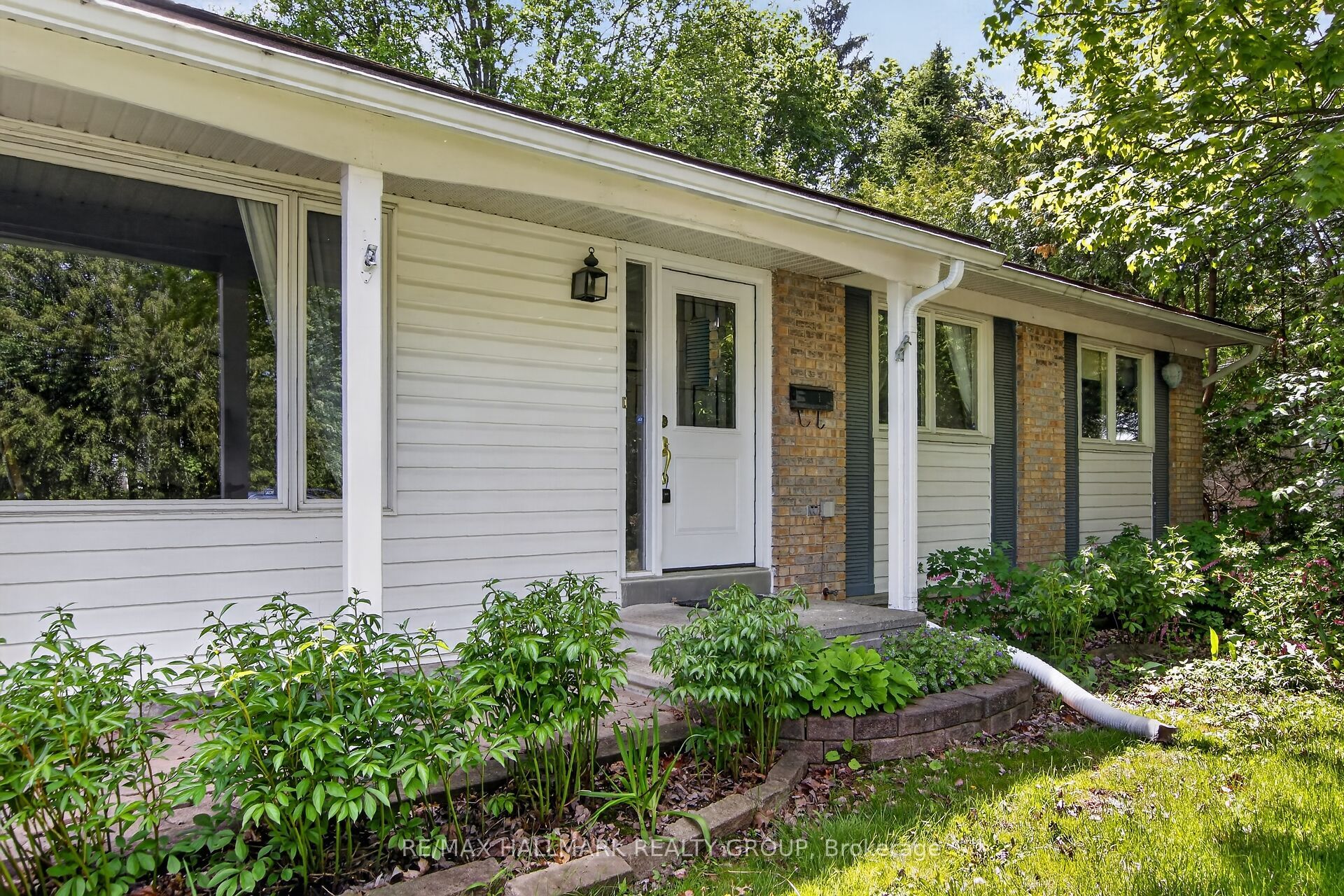 Additional image 4 of 41 Parkmount Crescent, Ottawa, ON, K2H 5T3