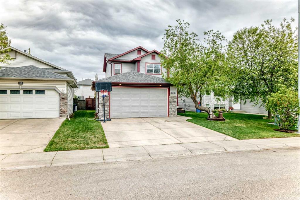 208 Stonegate Crescent NW, Airdrie, AB, T4B 2V3 photo 2
