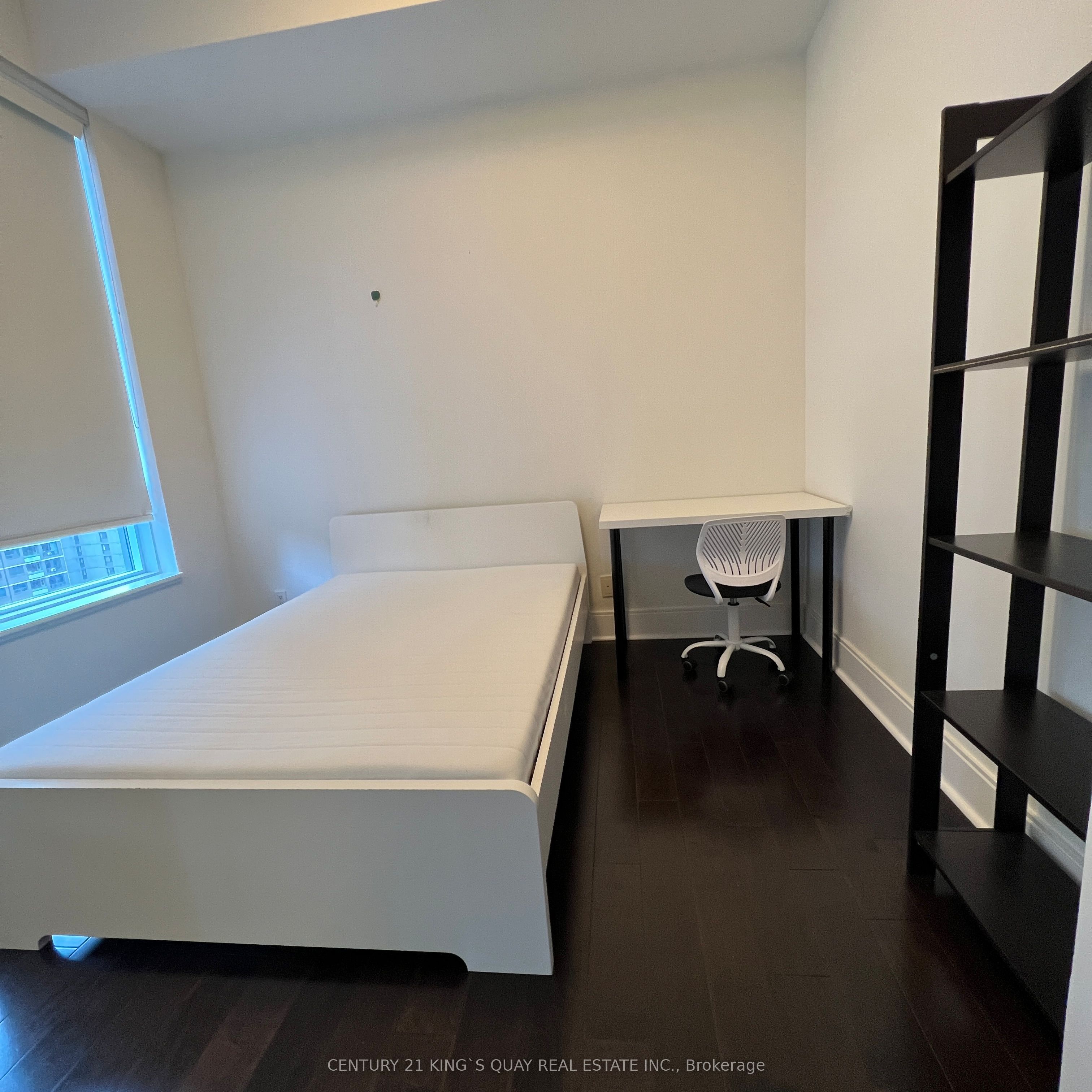 1602-21 Balmuto Street, Toronto, ON, M4Y 1W4 photo 3