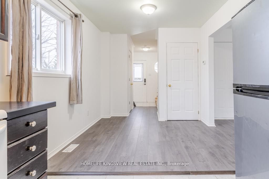 1 Charleson Drive, Barrie, ON, L4N 8N5 photo 5