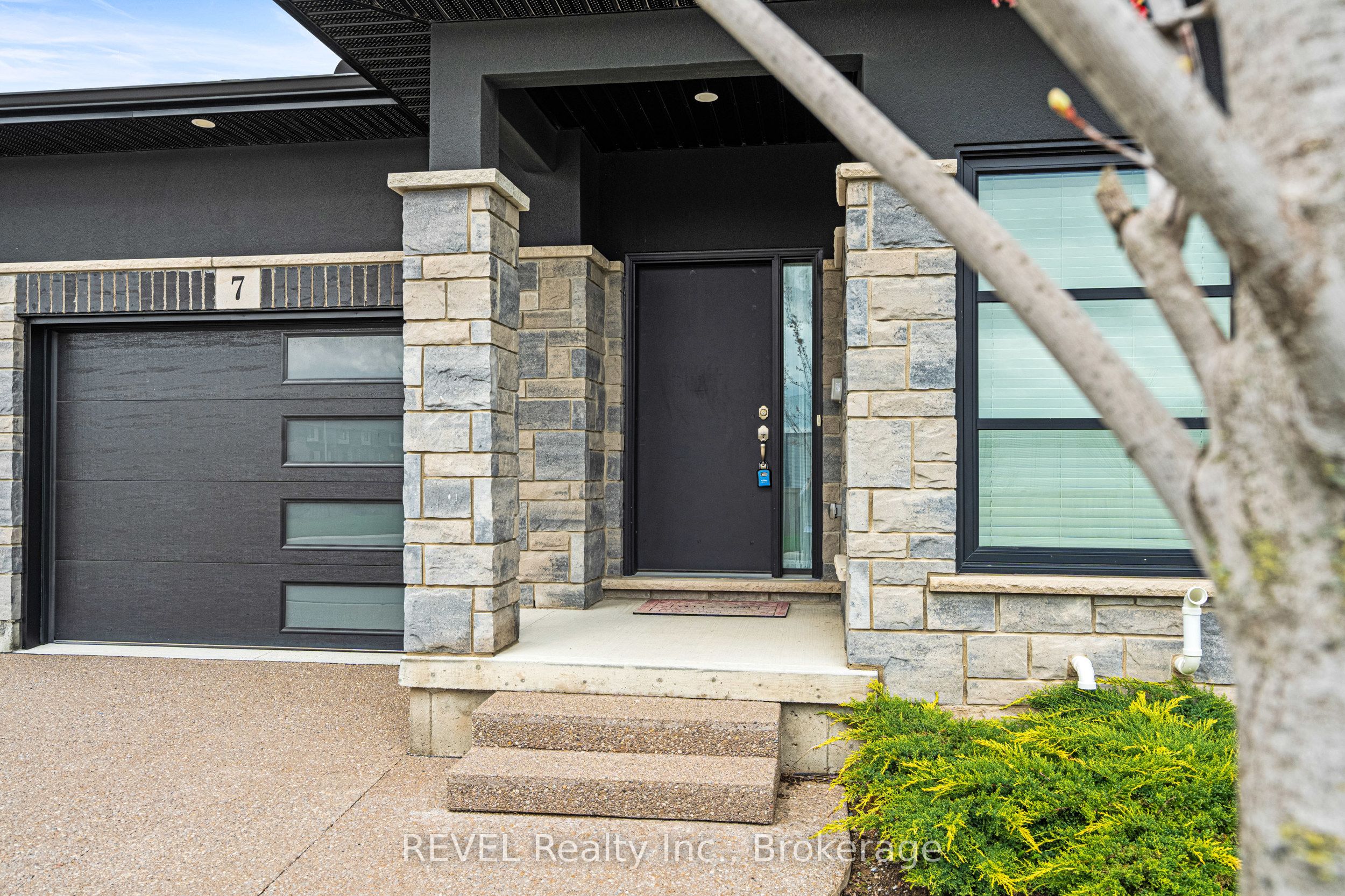 Additional image 3 of 7-7138 Parsa Street E, Niagara Falls, ON, L2H 3W1