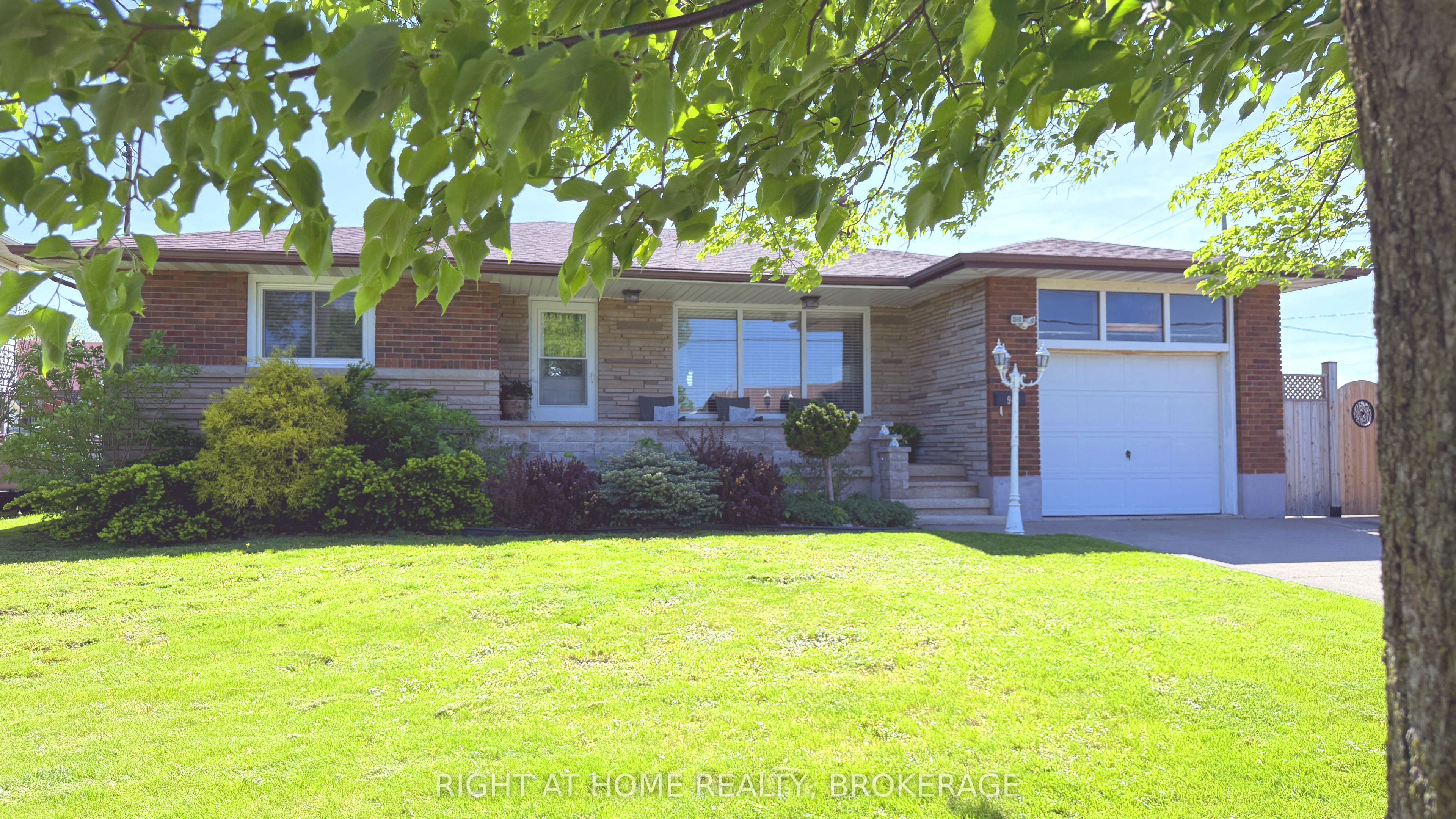 94 Wellington Street, Welland, ON, L3B 1B1