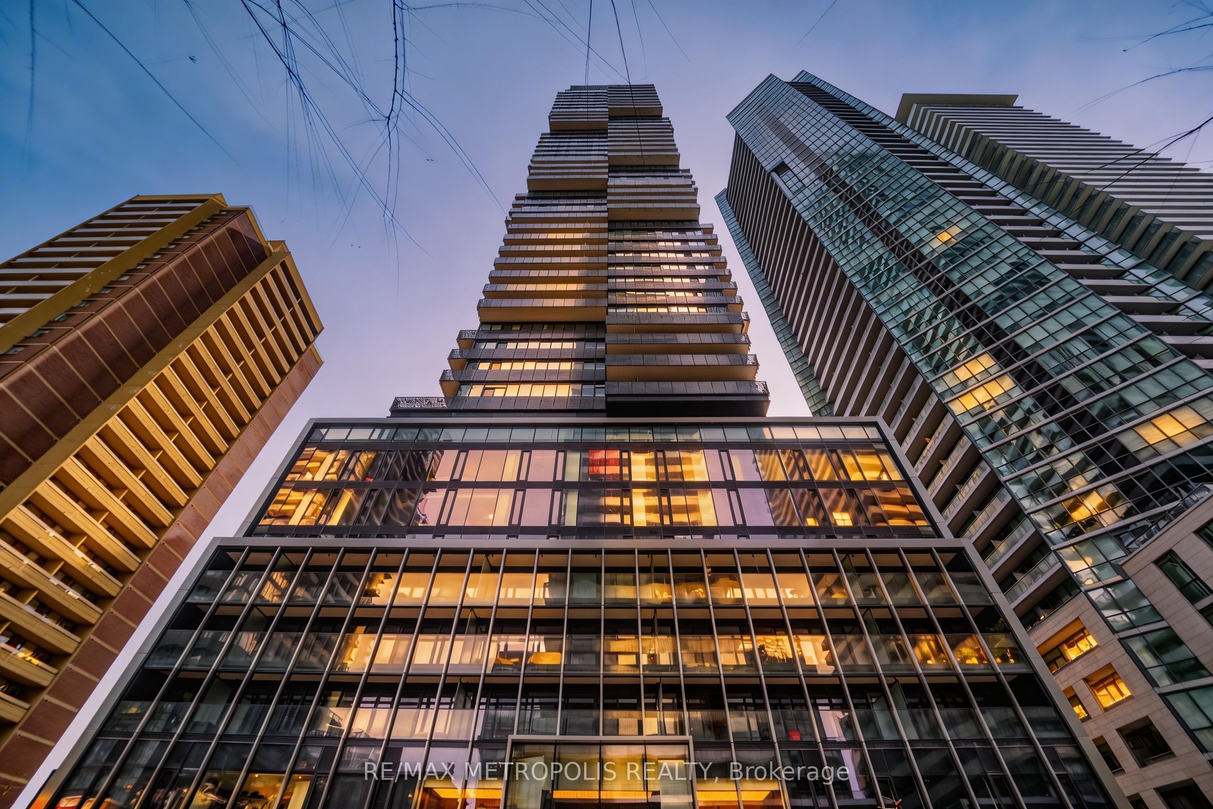 1203-55 Charles Street E, Toronto, ON, M4Y 0J1