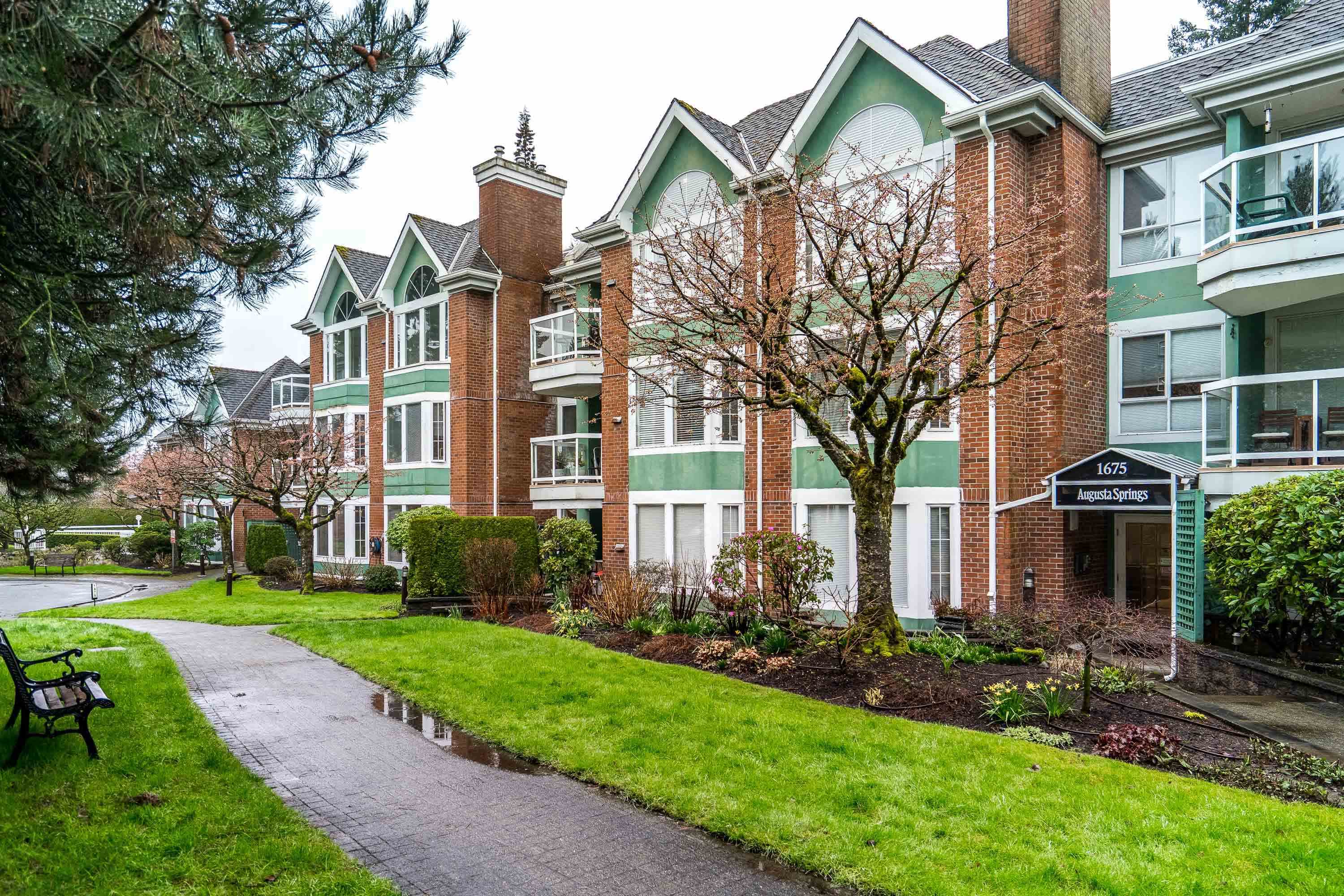 108-1675 Augusta Avenue, Burnaby, BC, V5A 4S8