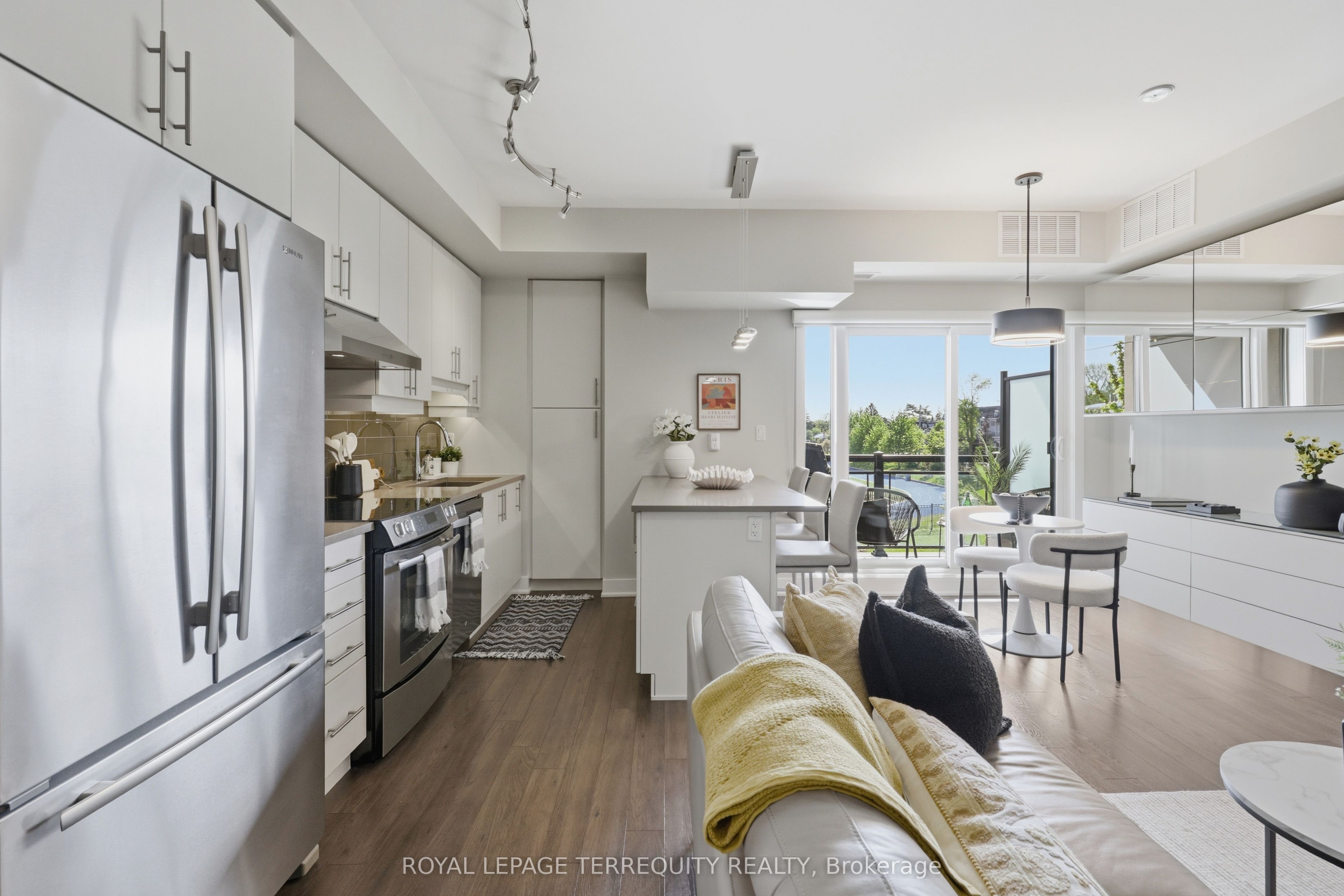 Additional image 6 of 313-128 Garden Drive, Oakville, ON, L6K 0H7