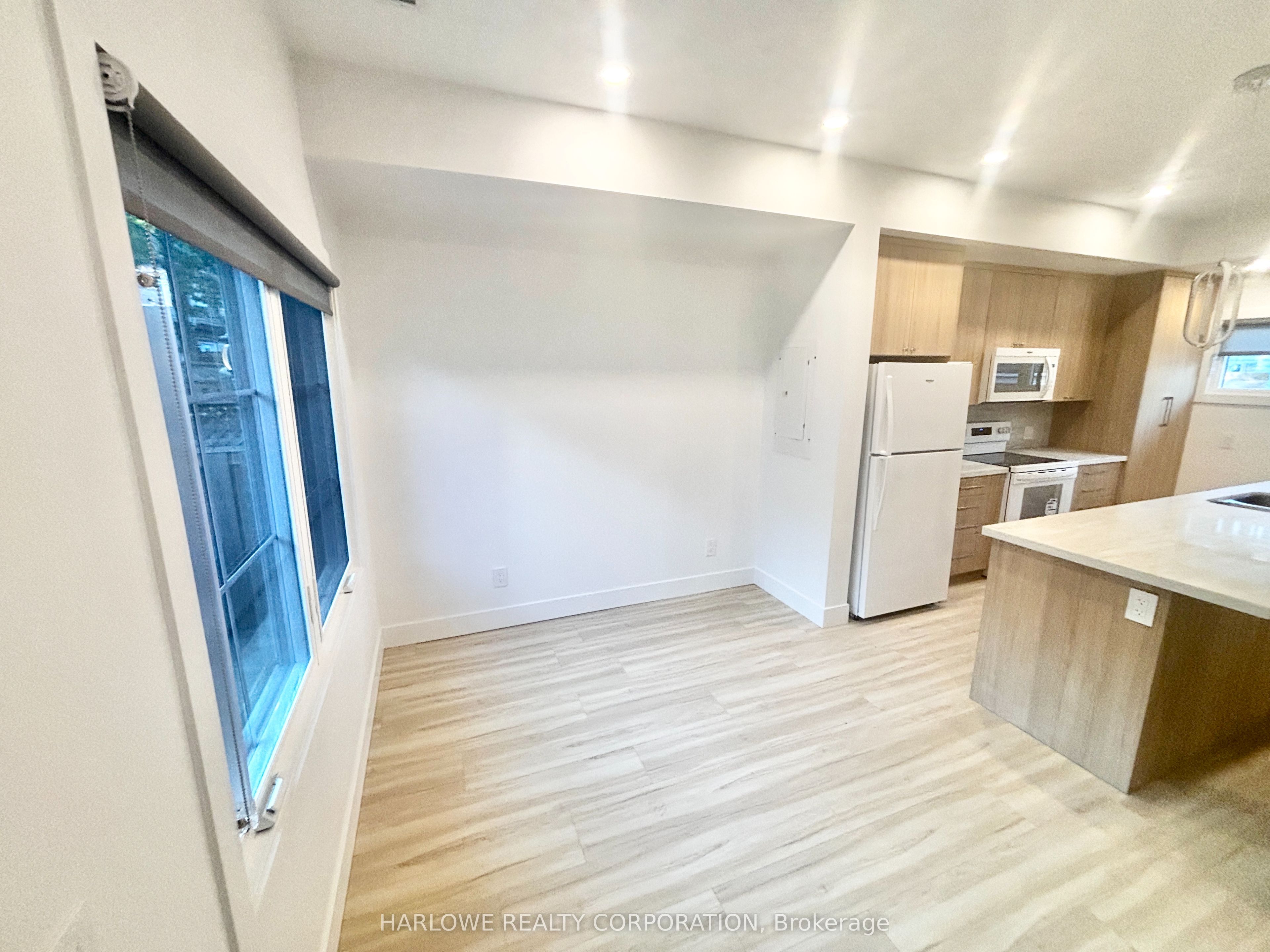 Additional image 4 of 61 Gilmour Avenue, Toronto, ON, M6P 3A8