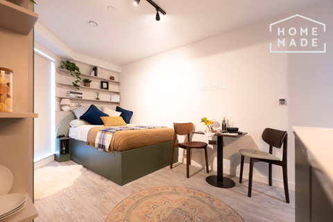 The Rex, Clarence St. KT1, Studio to rent