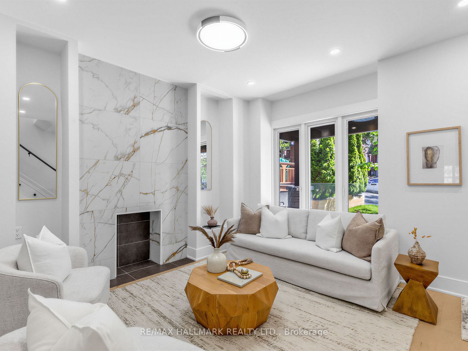 Additional image 5 of 208 Gainsborough Road, Toronto, ON, M4L 3C6