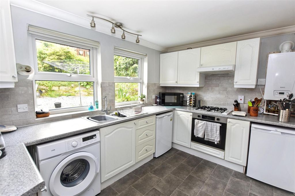 Additional image 7 of 3 bed semi-detached house for saleClinton Road, Redruth TR15
