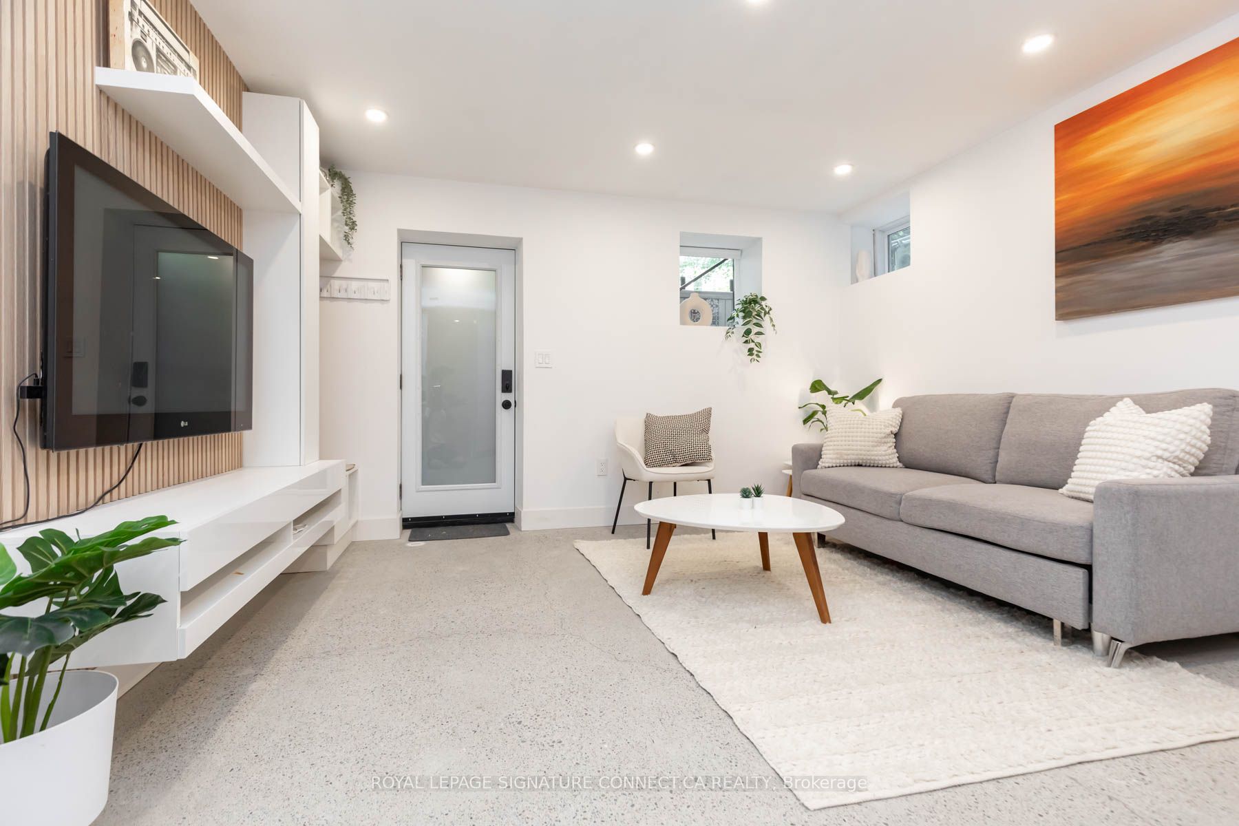 Lower-55 Dearbourne Avenue, Toronto, ON, M4K 1M6 photo 5