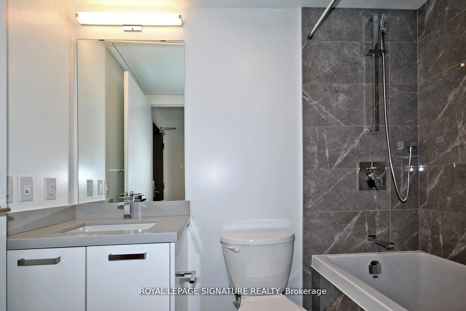 1605-458 Richmond Street W, Toronto, ON, M5V 0S9 photo 5