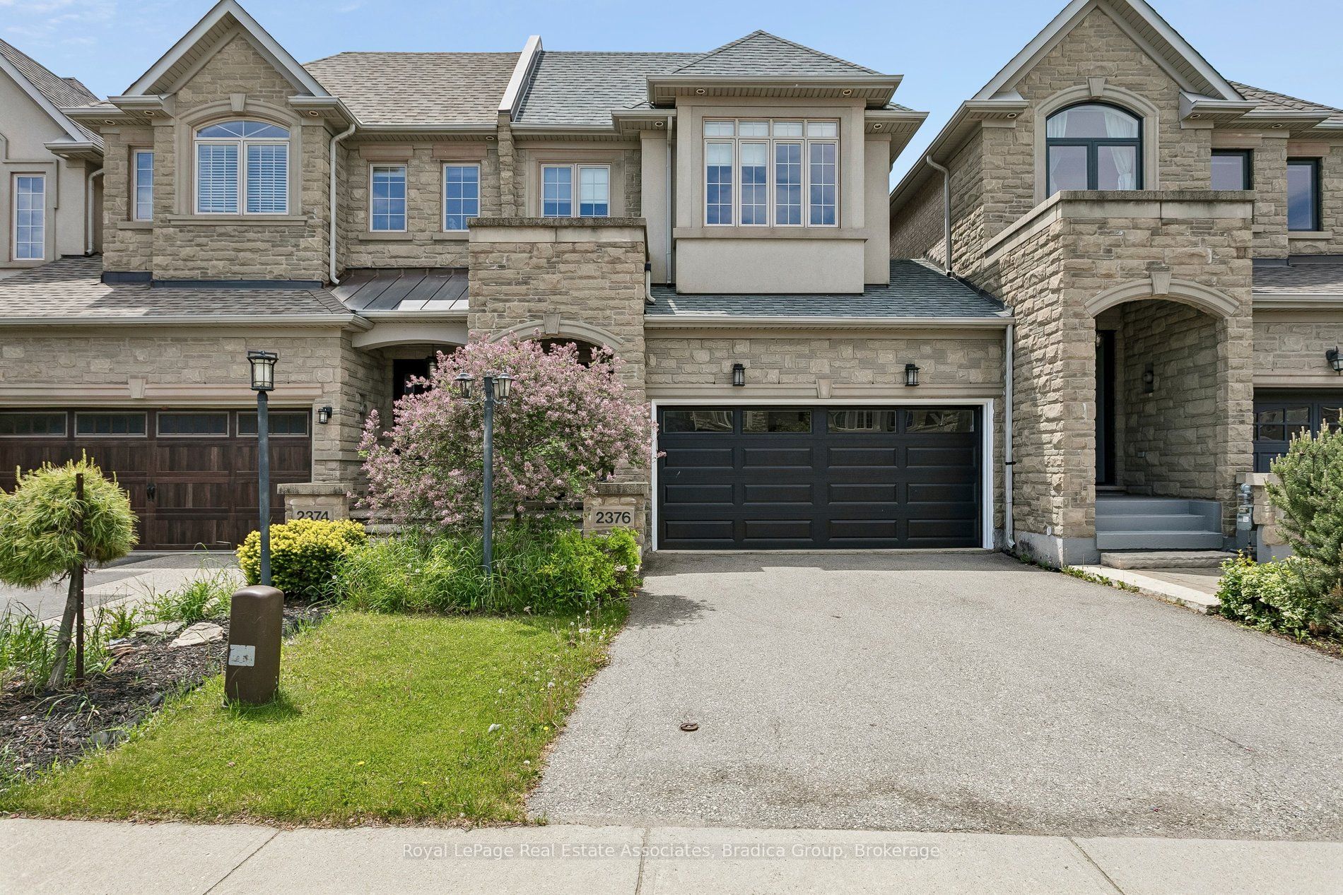 2376 Wasaga Drive, Oakville, ON, L6H 0B7