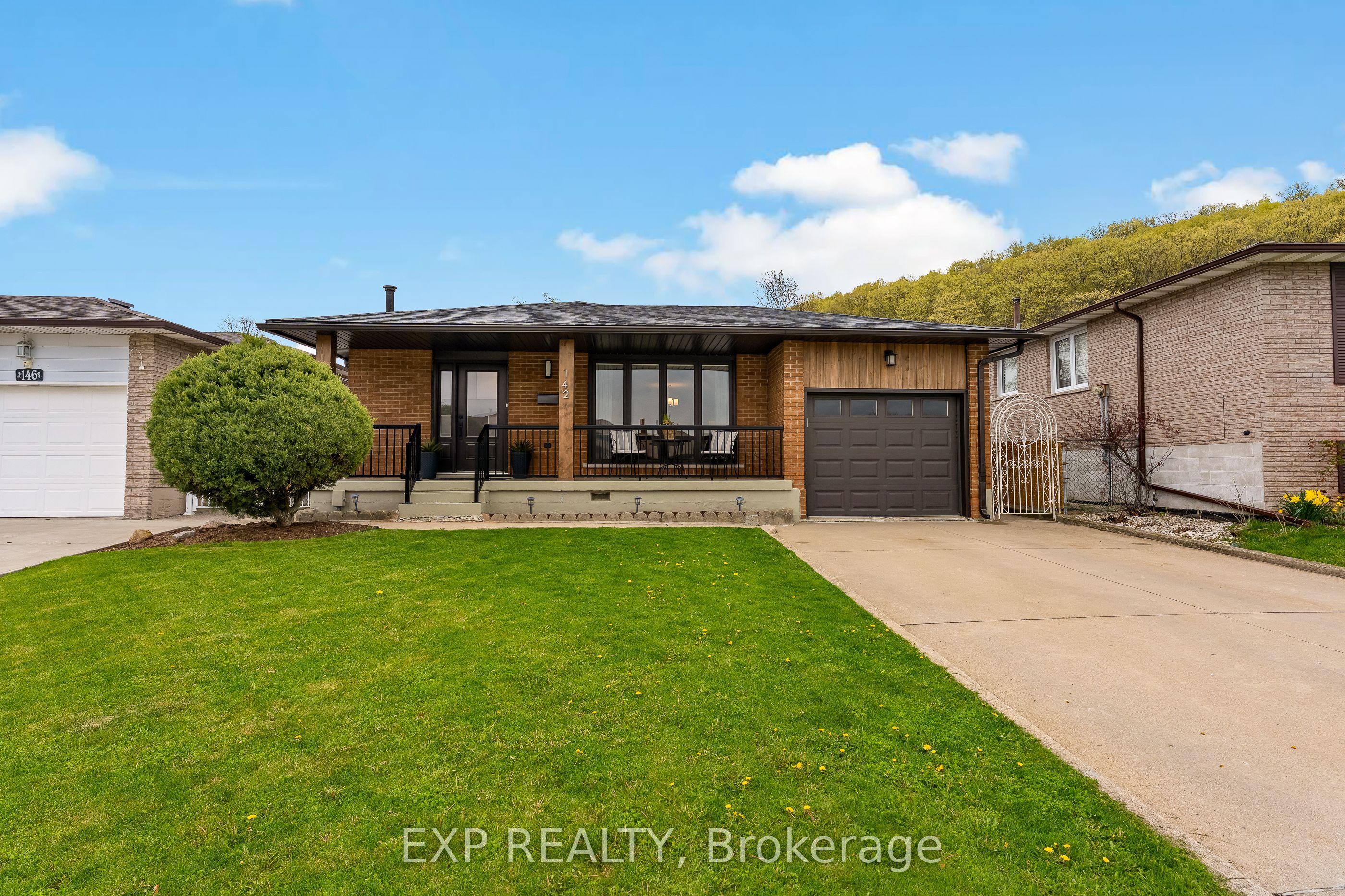 142 Marcella Crescent, Hamilton, ON, L8K 6G3