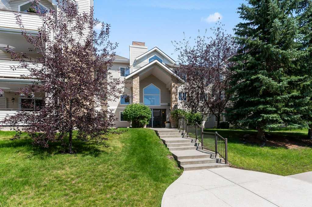 1302-7451 Springbank Boulevard SW, Calgary, AB, T3H 4K5
