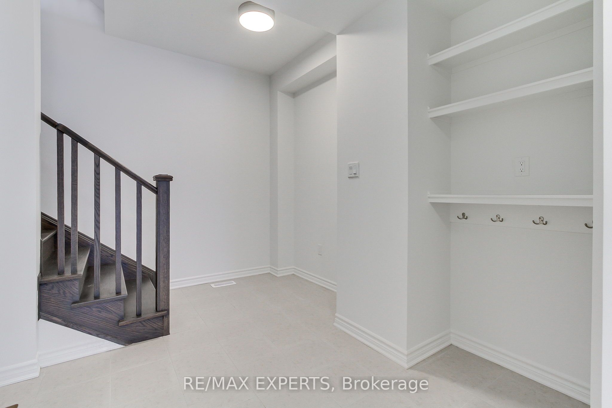 Additional image 4 of 1237 Poppy Gardens, Oakville, ON, L6H 7Y4