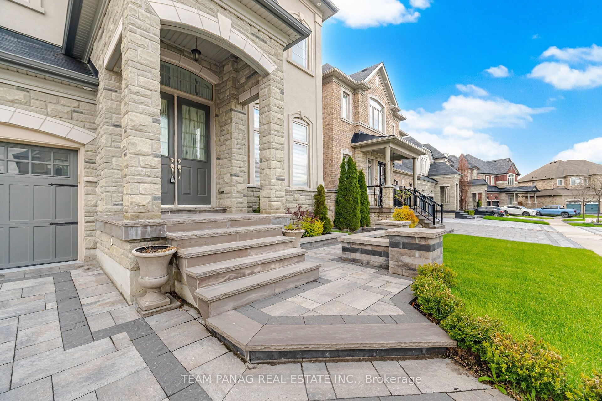32 Fanning Trail, Brampton, ON, L6P 4N5 photo 5