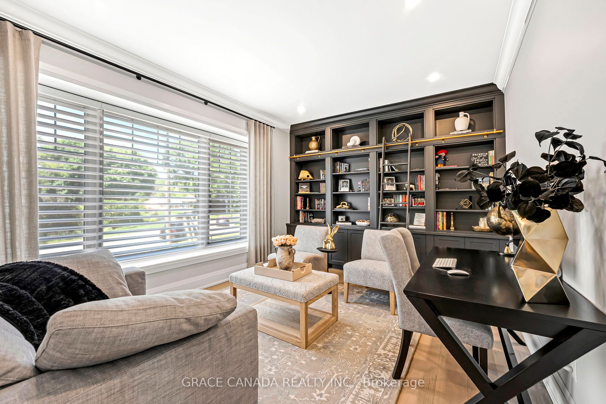 527 Oneida Drive, Burlington, ON, L7T 3T9 photo 5