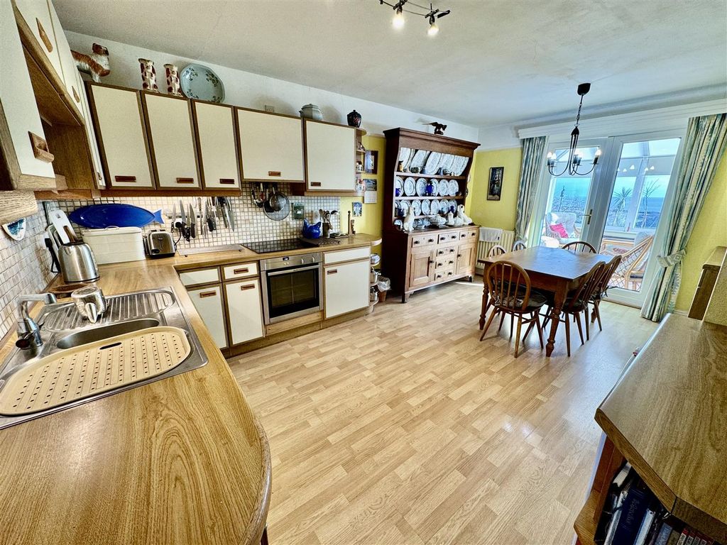 Additional image 4 of 4 bed detached house for saleLlwynhudol, Pwllheli LL53