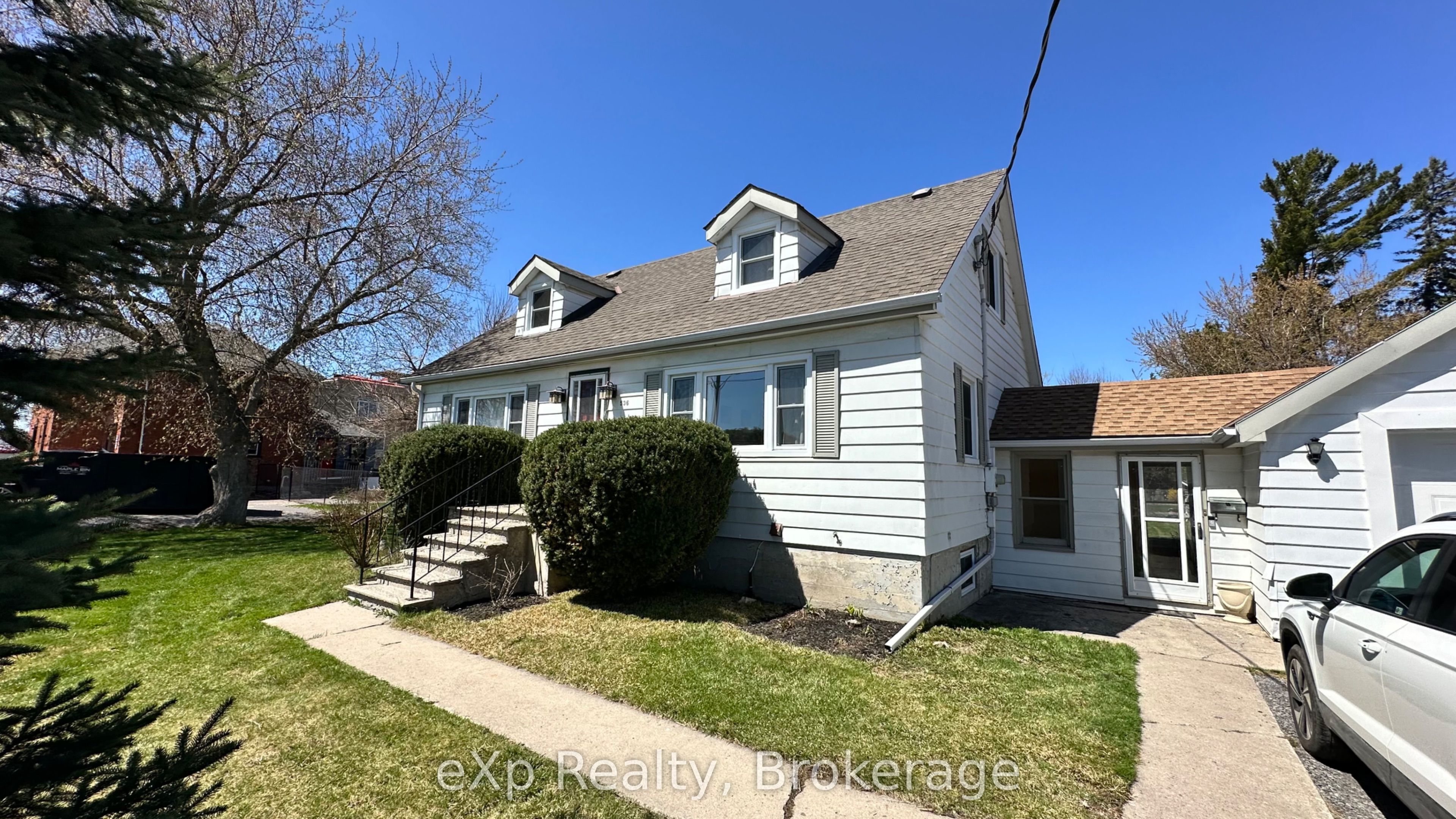 Lower-536 Dundas Street E, Belleville, ON, K8N 1G5 photo 2