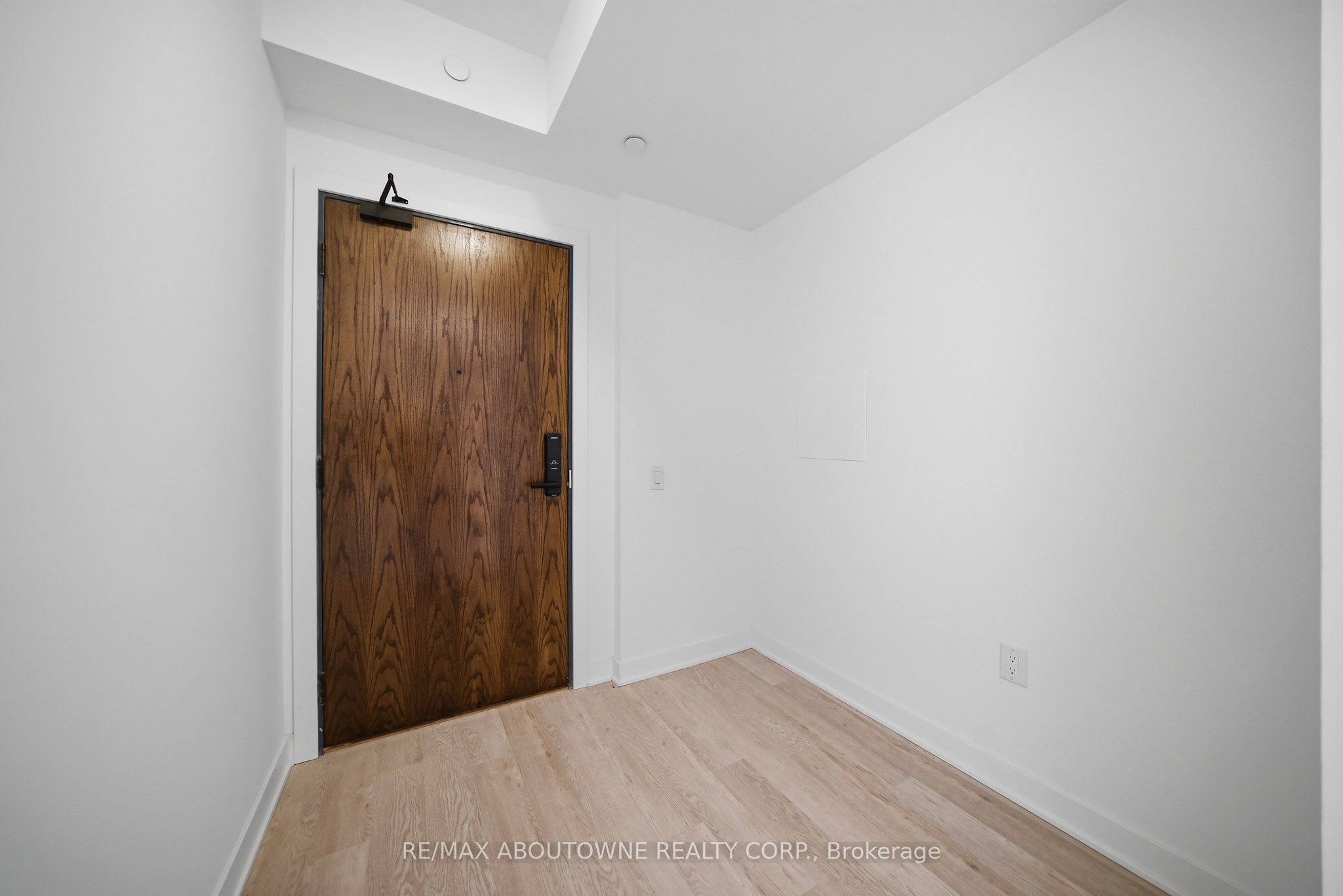516-2782 Barton Street, Hamilton, ON, L8E 0L3 photo 4