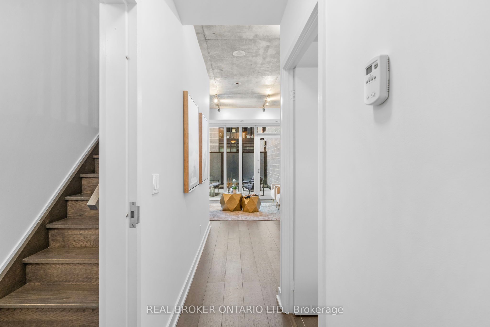 Th3-16 Filmic Lane, Toronto, ON, M4M 3R1 photo 3