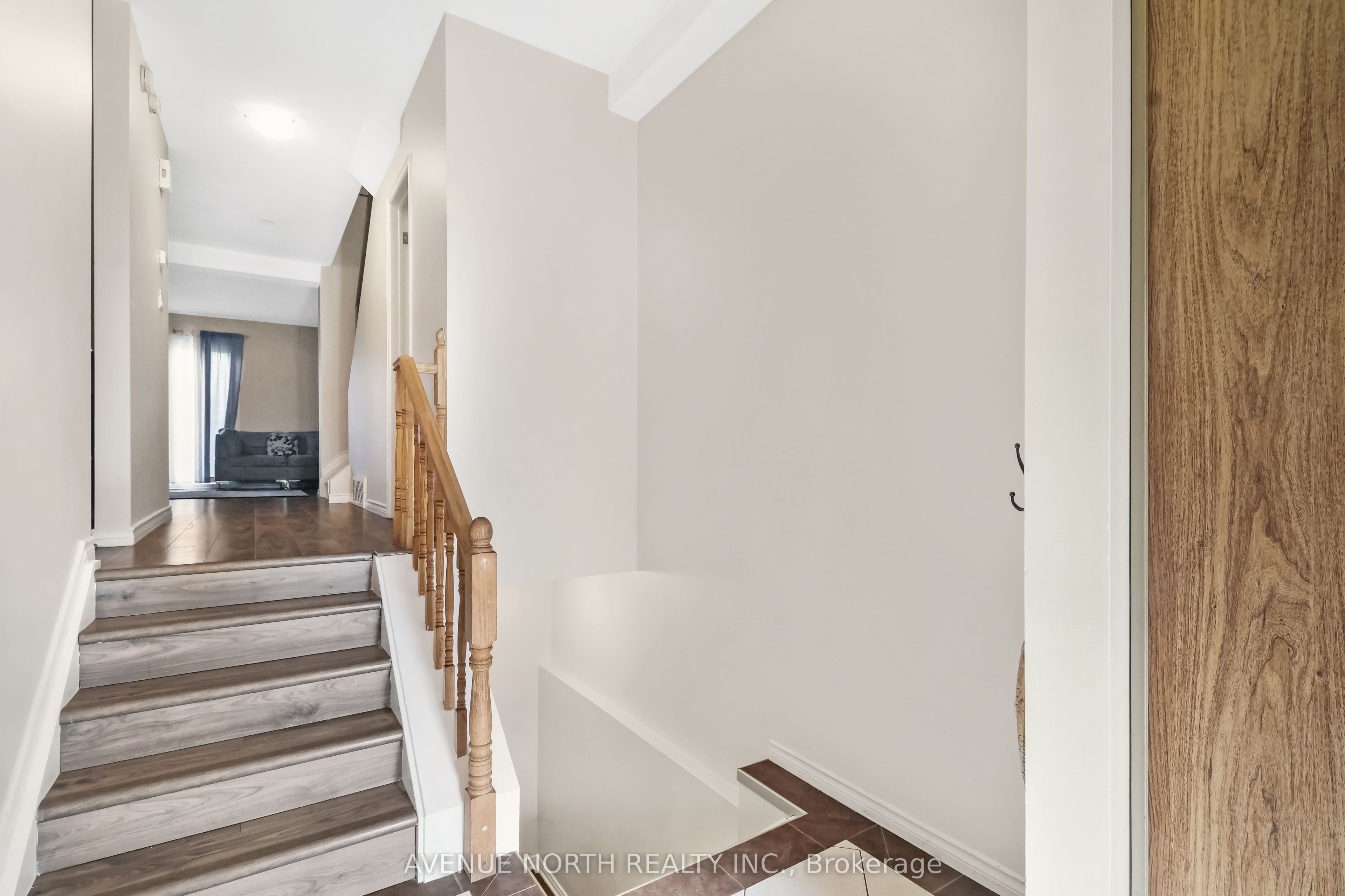 494 Sandhamn Private, Ottawa, ON, K1T 2Z6 photo 5