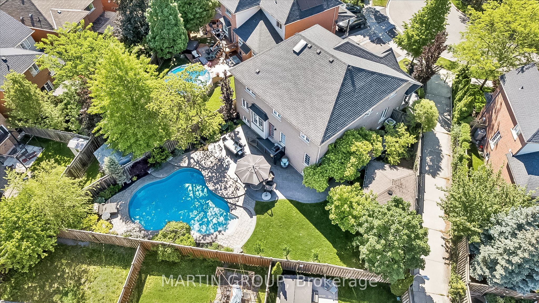 2283 Briargrove Circle, Oakville, ON, L6M 5A5