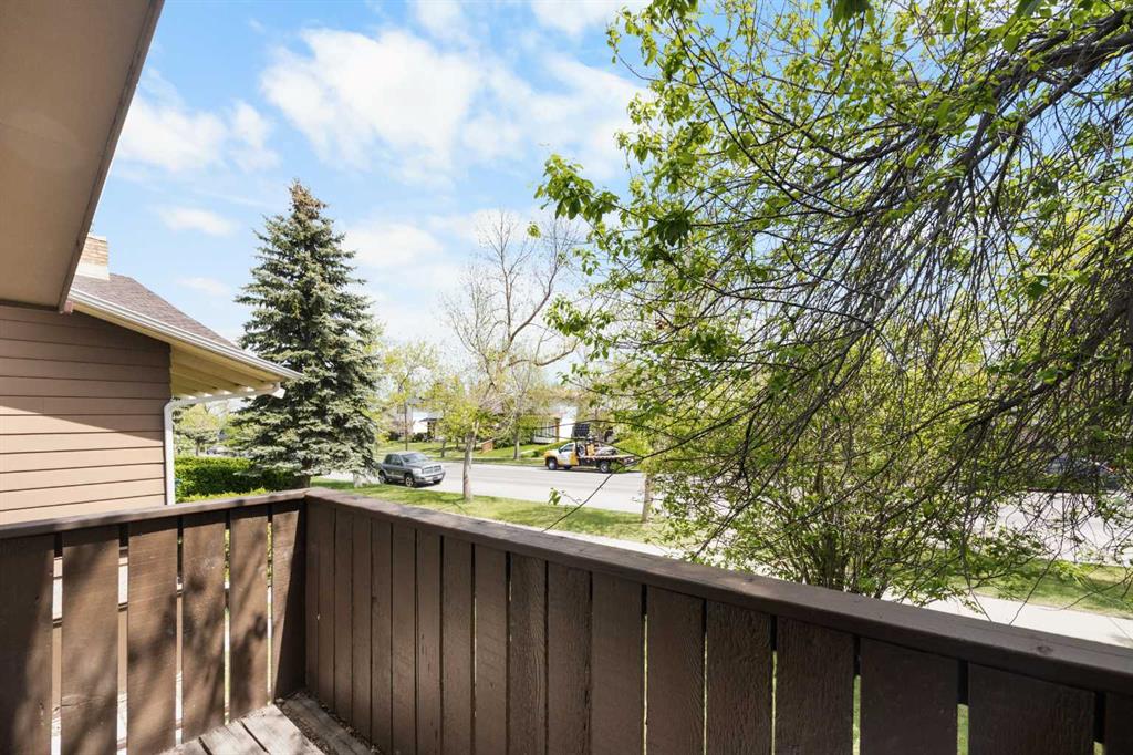 35 Bermuda Drive NW, Calgary, AB, T3K 1H5 photo 5