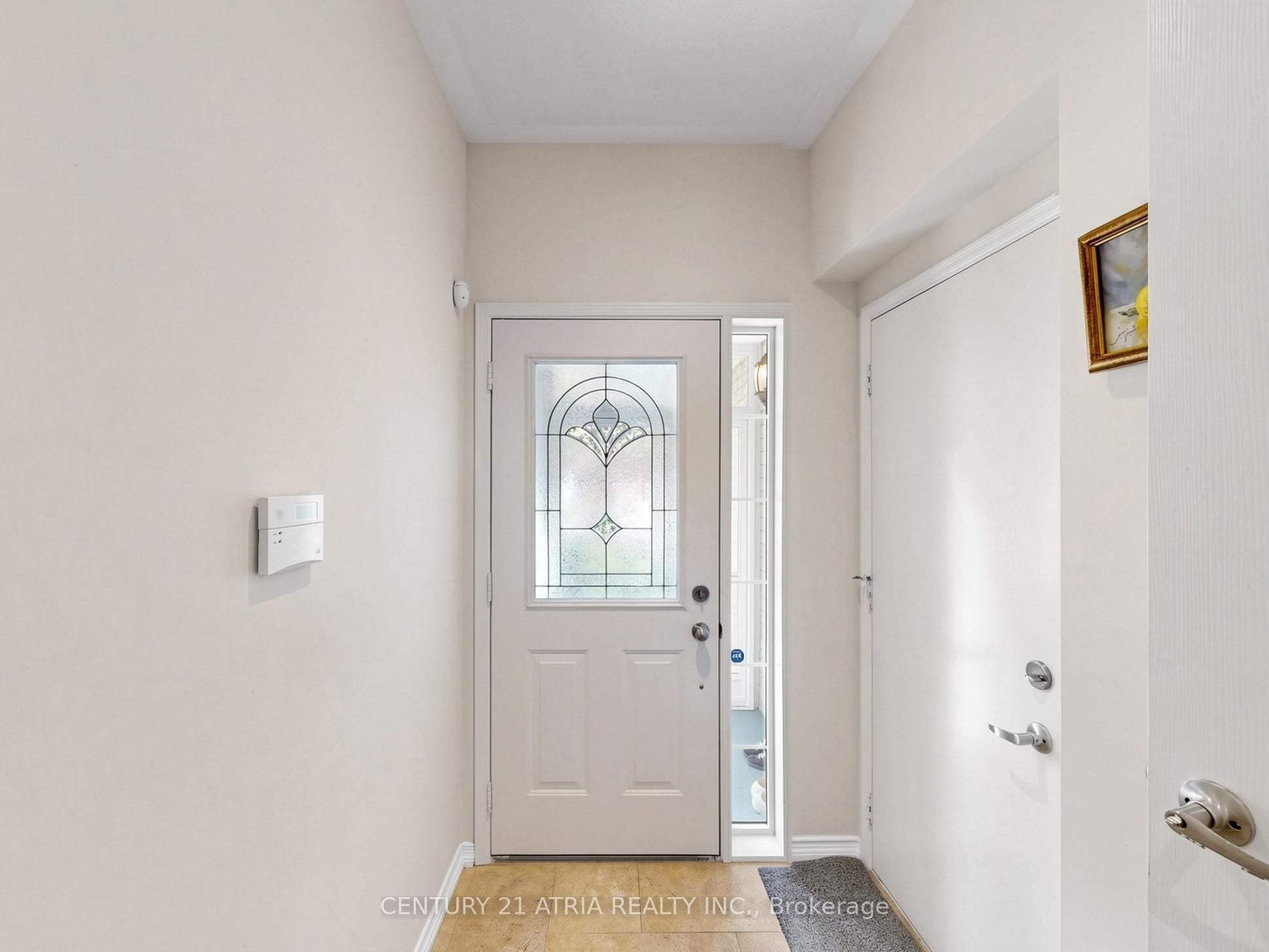 Additional image 2 of 122 Fadine Road, Newmarket, ON, L3X 2P2