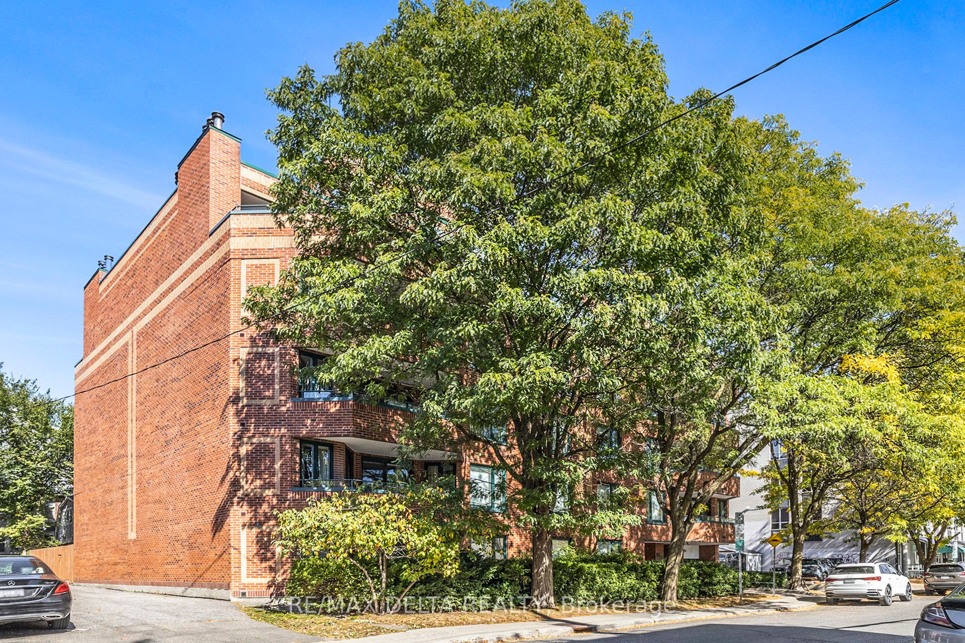 Additional image 3 of 304-295 Gilmour Street, Ottawa, ON, K2P 0P7