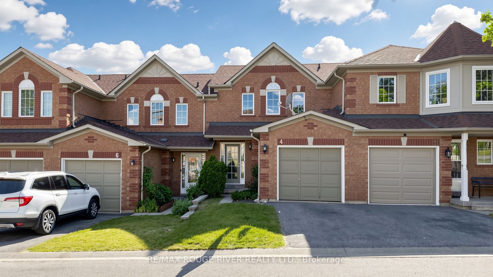 4 Trowell Lane, Ajax, ON, L1Z 1K4