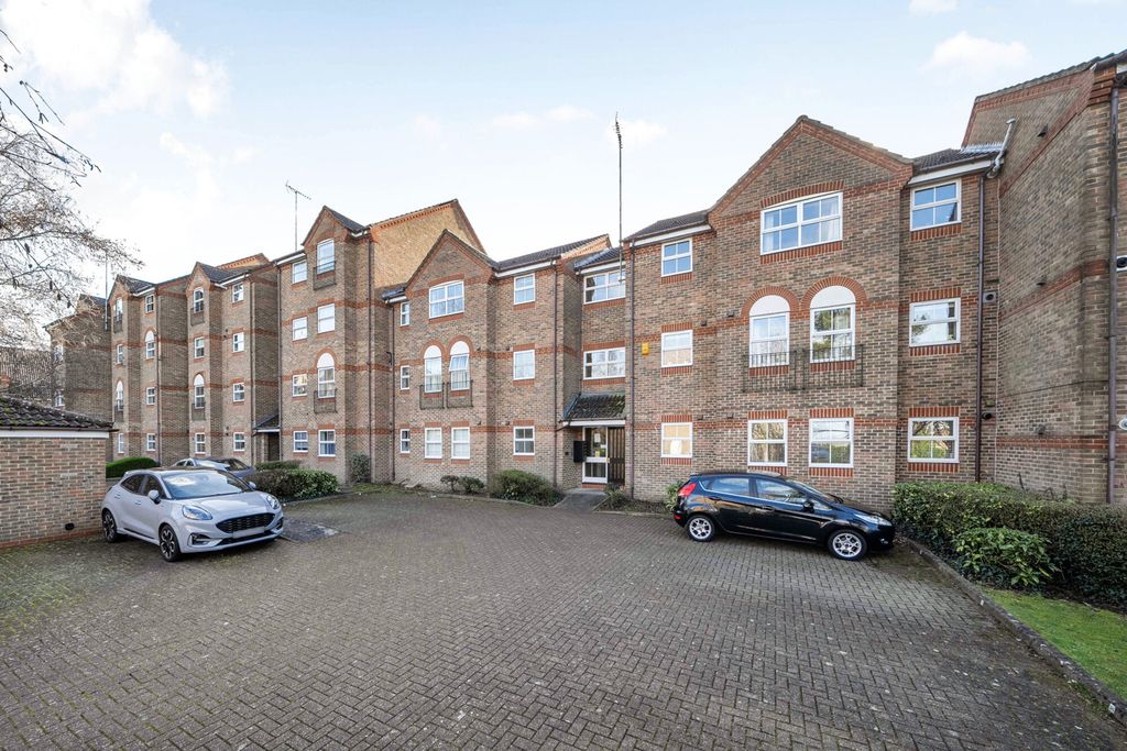 Additional image 19 of 2 bed flat for saleSalters Close, Rickmansworth, Hertfordshire WD3