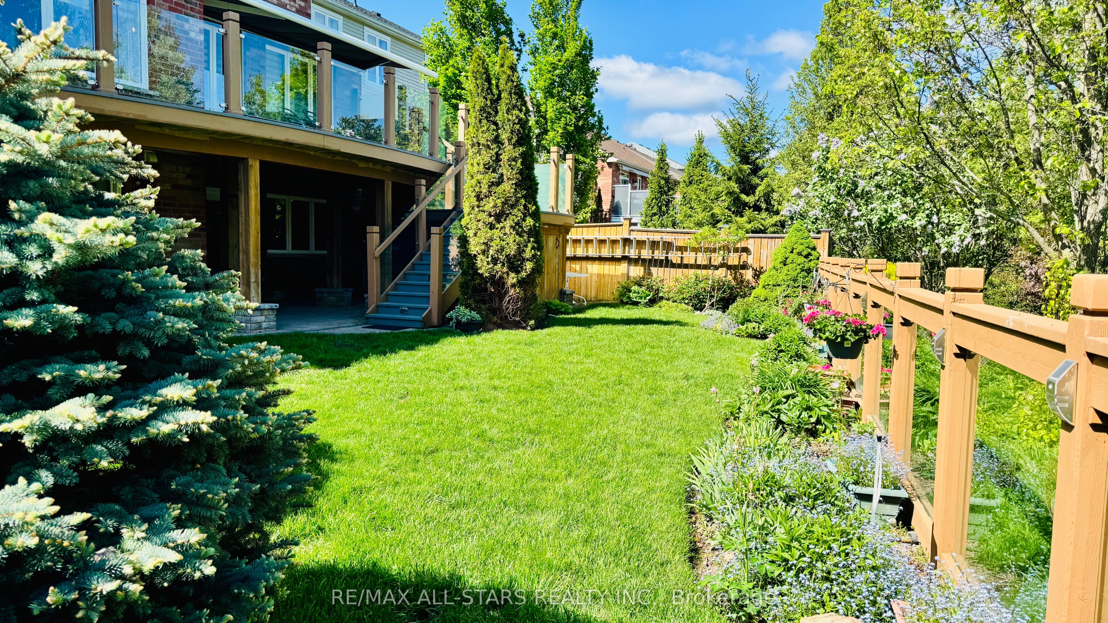 21 Oakside Drive, Uxbridge, ON, L9P 2A4