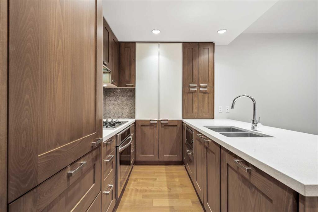 317-222 Riverfront Avenue SW, Calgary, AB, T2P 0W3 photo 5