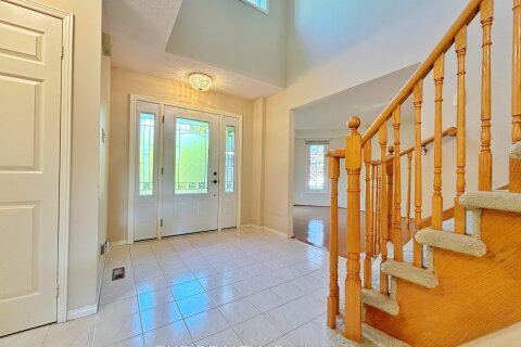 Additional image 8 of 23 Haskell Crescent, Aurora, ON, L4G 5T4