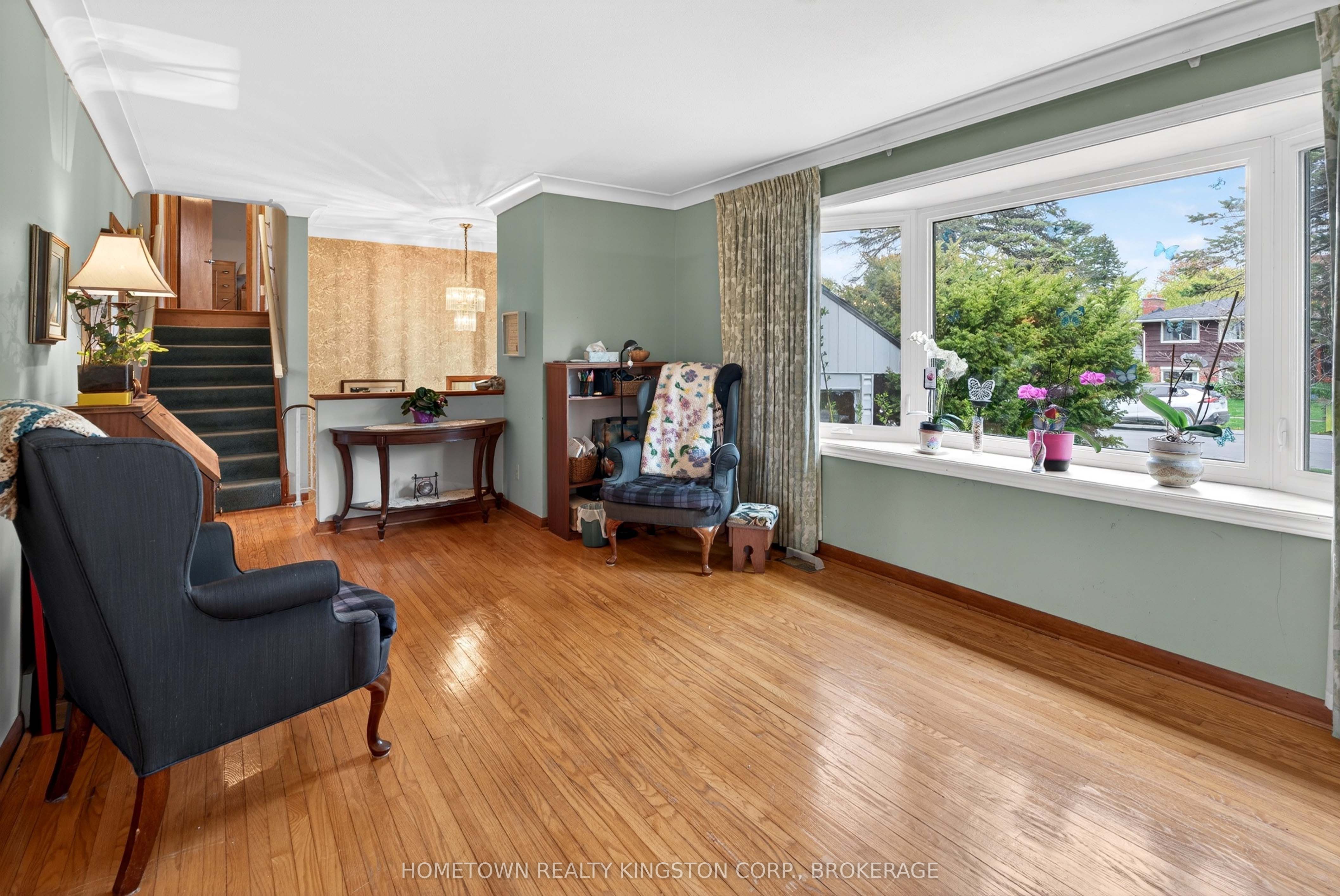 114 Campbell Crescent, Kingston, ON, K7M 1Z5 photo 5
