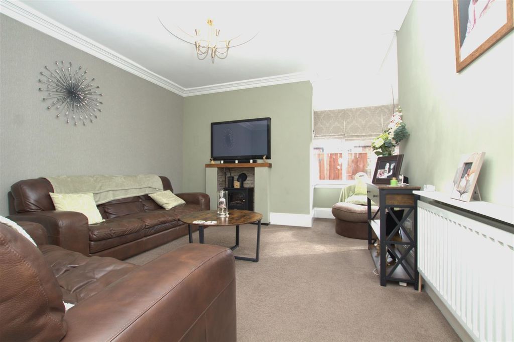 Additional image 4 of 3 bed detached bungalow for saleQueensland Avenue, Redcar TS10