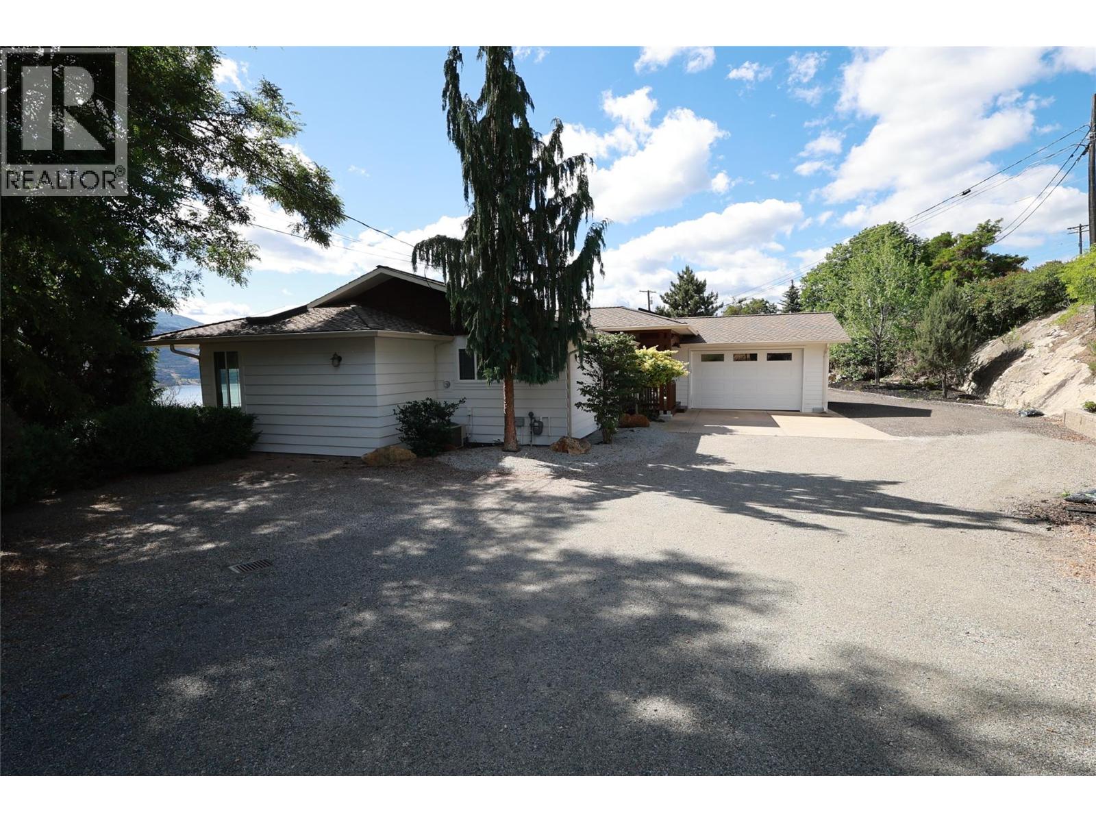 6101 Lipsett Avenue, Peachland, BC, V0H1X7
