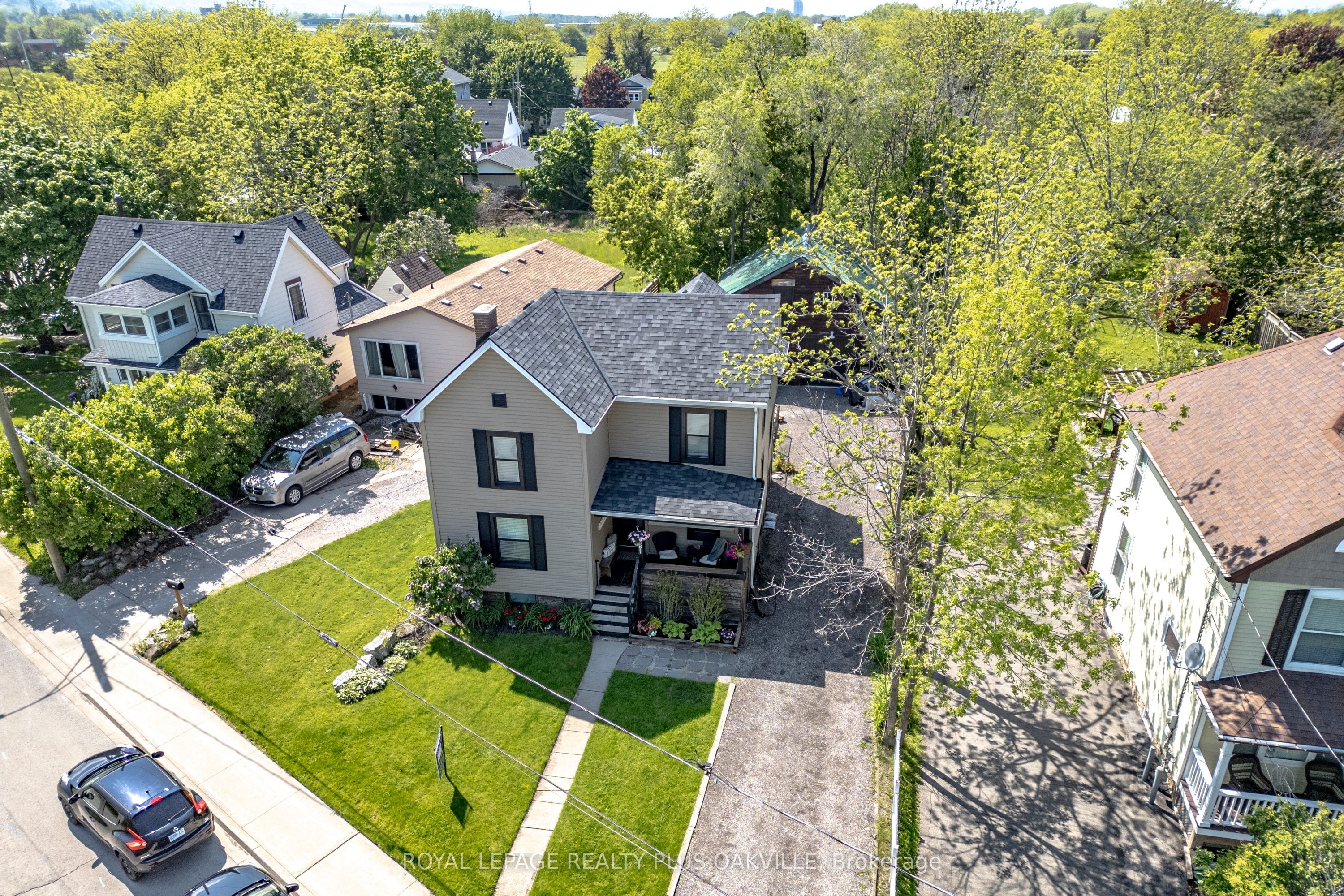 381 Elizabeth Street, Grimsby, ON, L3M 3K6 photo 3