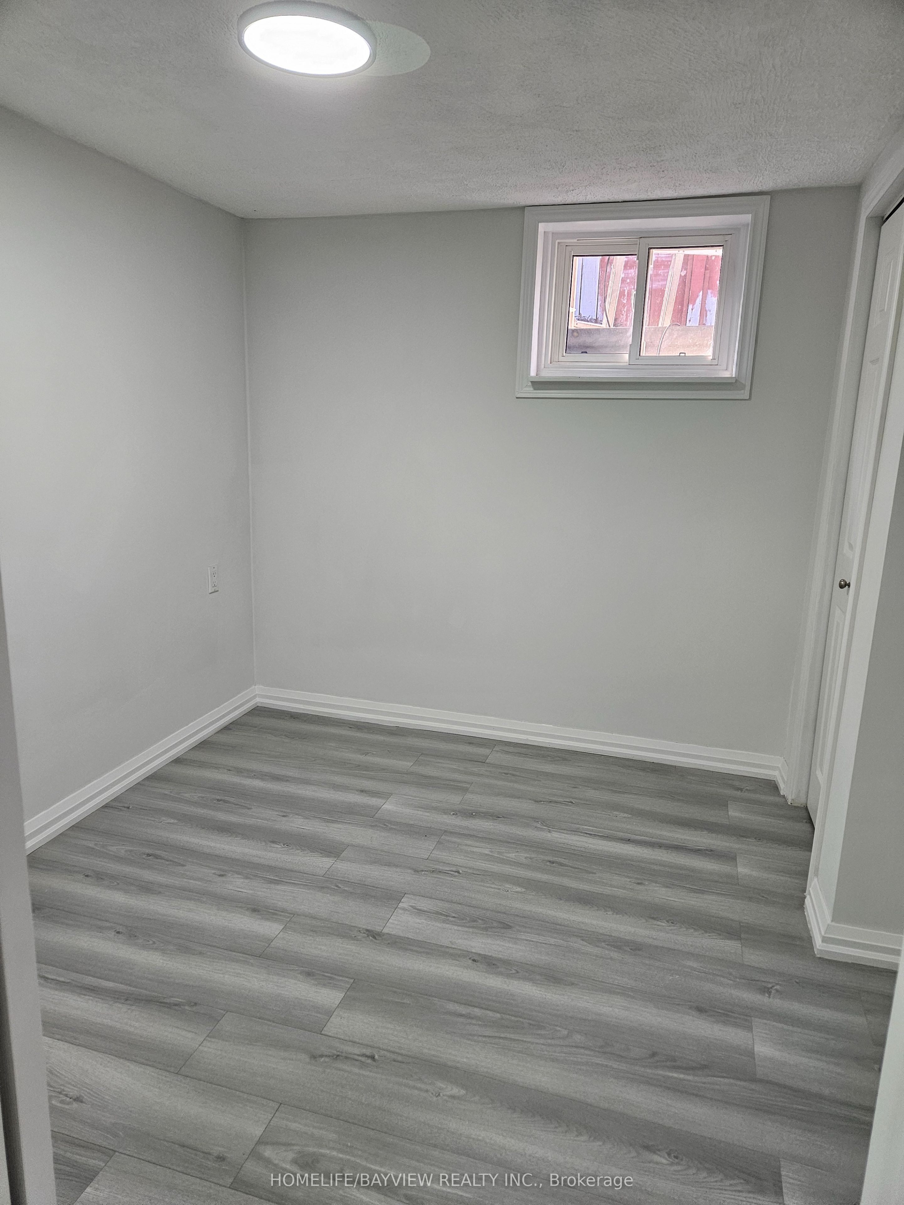 Additional image 5 of Lower-90 Longford Drive, Newmarket, ON, L3Y 2Y4