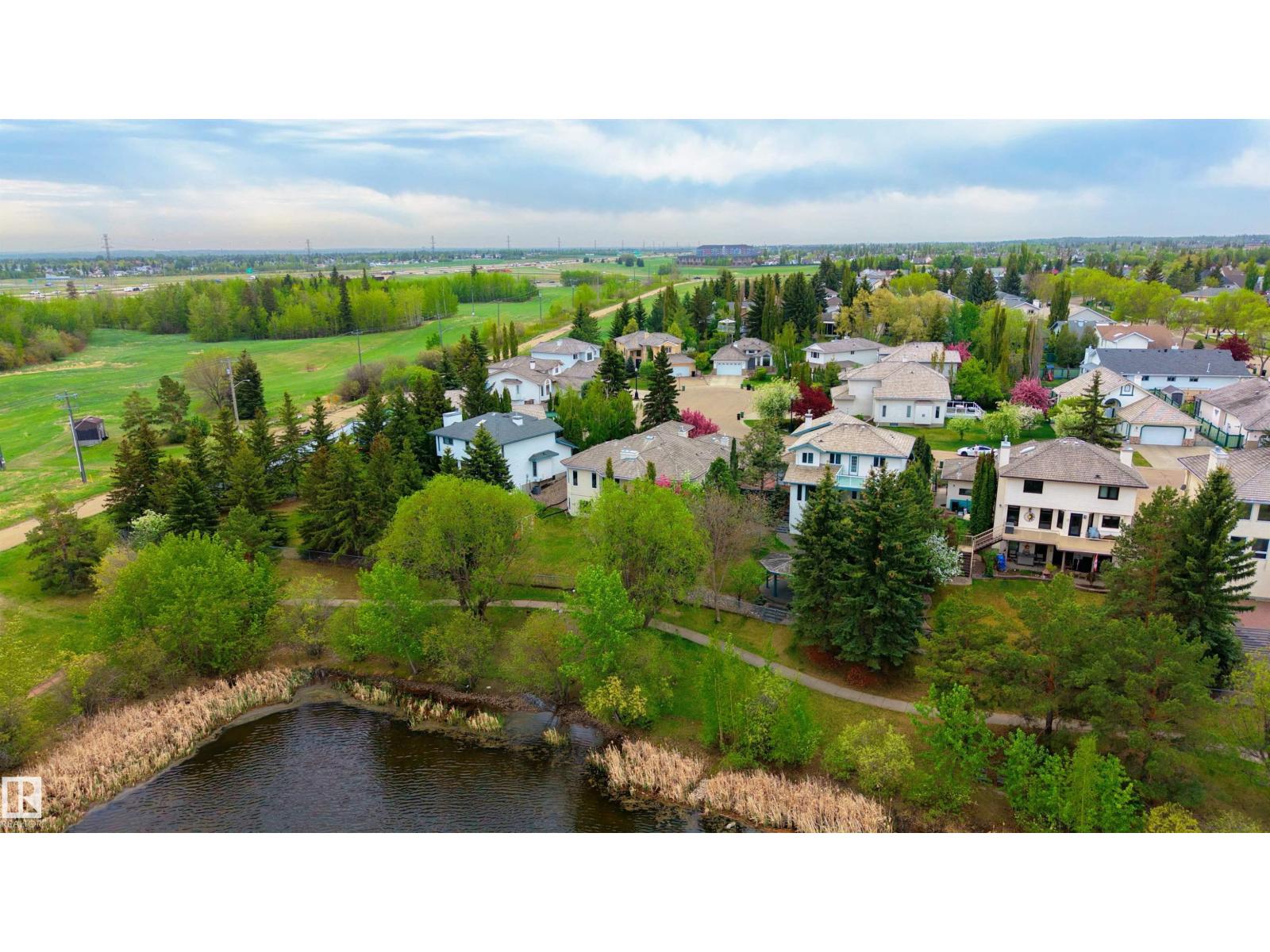 520 Pardee Bay NW, Edmonton, AB, T5T5Y9 photo 5
