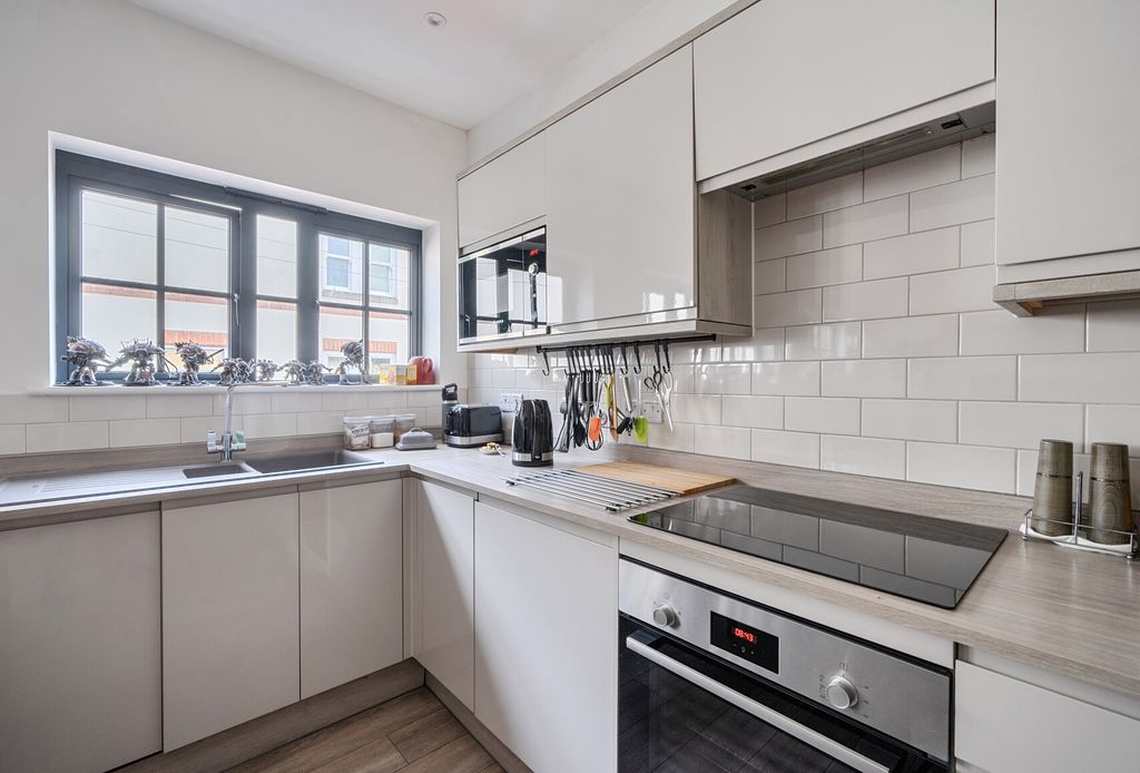 Additional image 7 of 2 bed flat for saleThe Island, Midsomer Norton, Radstock, Somerset BA3