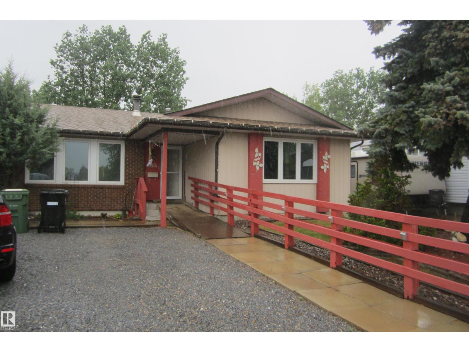 3814 37 Avenue, Leduc, AB, T9E6G2