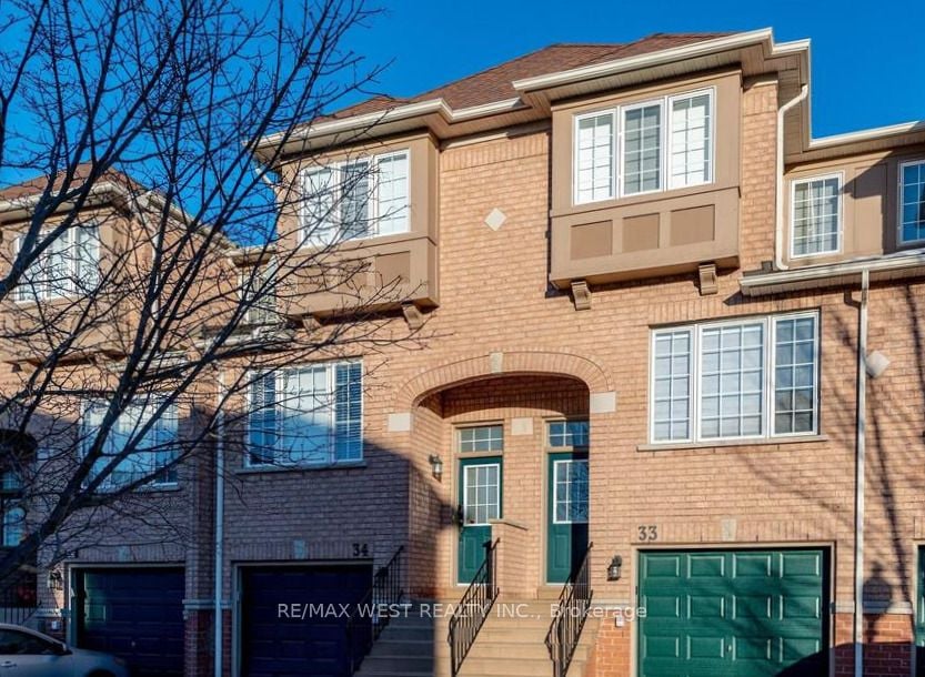 33-3020 Cedarglen Gate, Mississauga, ON, L5C 4S7