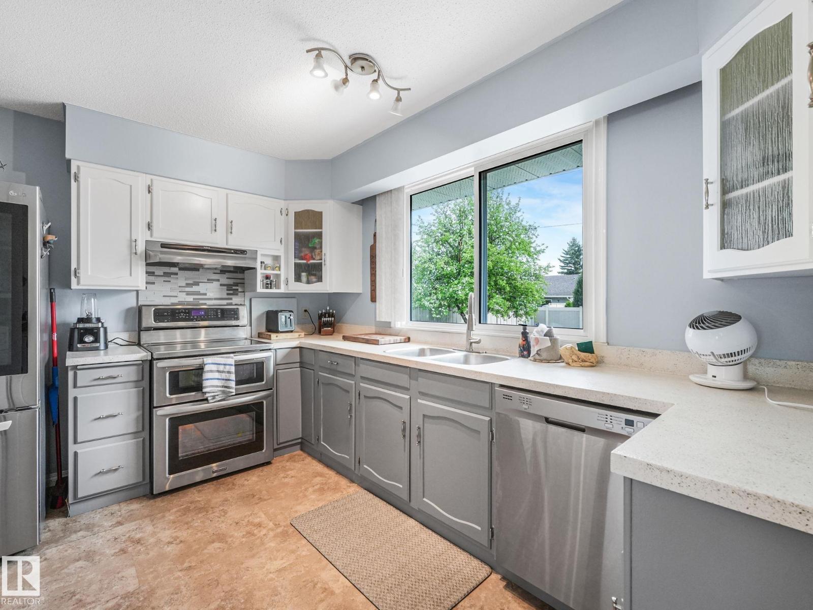 Additional image 5 of 1040 Moyer Drive, Sherwood Park, AB, T8A1E6