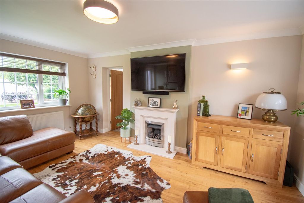 Additional image 8 of 5 bed detached house for saleMilldale Close, Marehay, Ripley DE5