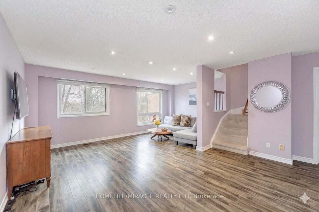 62 Elmvale Avenue, Brampton, ON, L6Z 1A5 photo 5