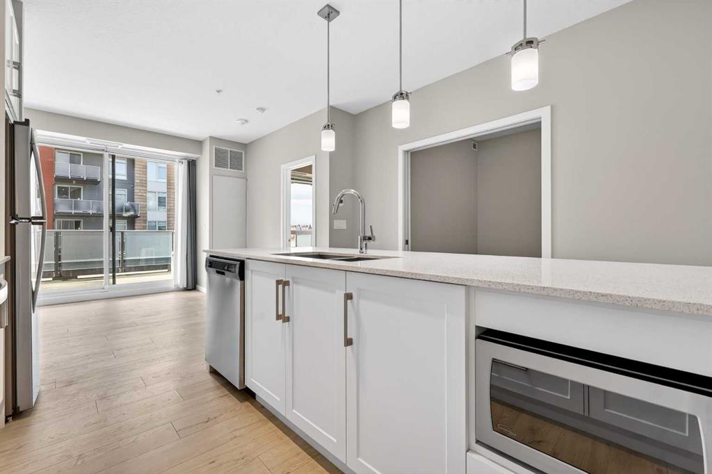 403-122 Mahogany Centre SE, Calgary, AB, T3M 2Y1 photo 3